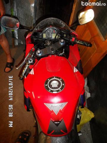 Motocicleta Honda 371, 2005, 600 cm3, accesibil