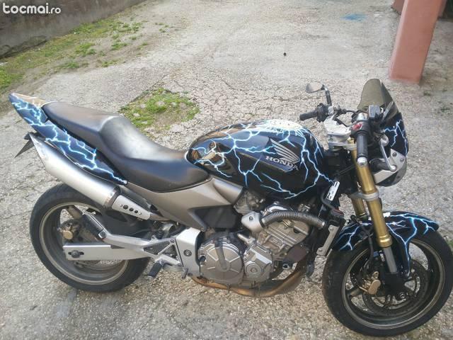 Honda hornet 600 2005