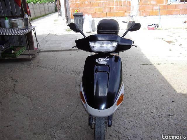 Honda bali385, 2000