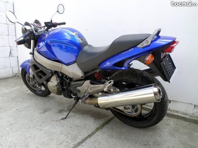 Honda x11 1100cc an2000 33000km