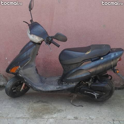 scuter honda motor 49cm scuterul a functionat