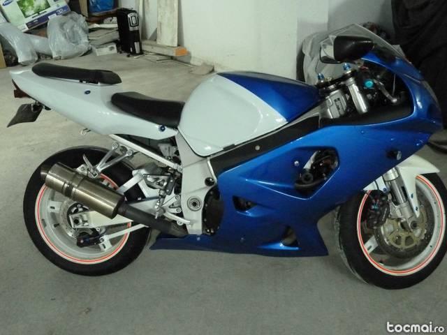 suzuki gsxr 750