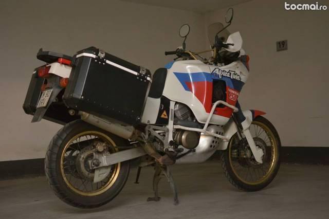 Honda Africa Twin RD04