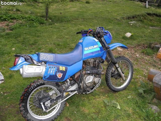 Suzuki 600 DR, 1988