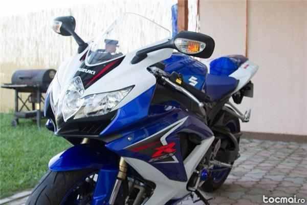 Suzuki GSX- R600 K8, e ca noua! 5940 km!!!!!