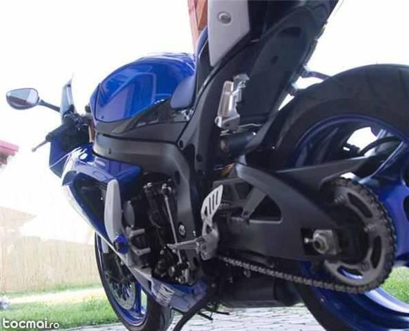 Suzuki GSX- R600 K8, e ca noua! 5940 km!!!!!