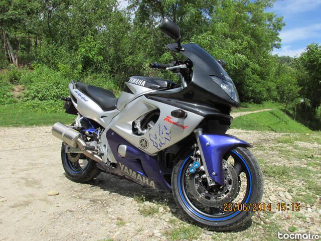 Yamaha yzf 600r, 2001