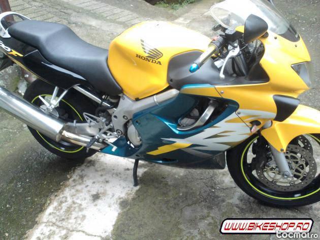 Honda cbr 600 f4 1999