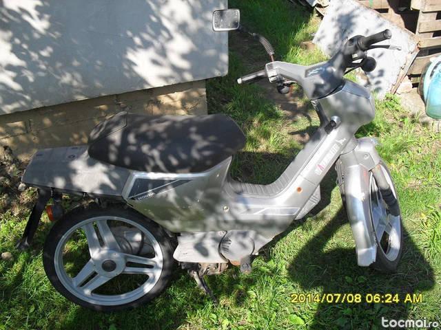 Moto- scuter honda, 2000