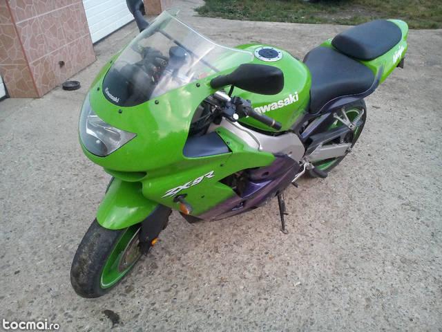 Kawasaki ZX9R, 1999