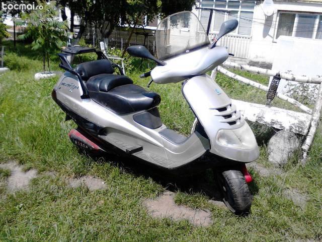 Piaggio S. P. A. M06 LX, 1998