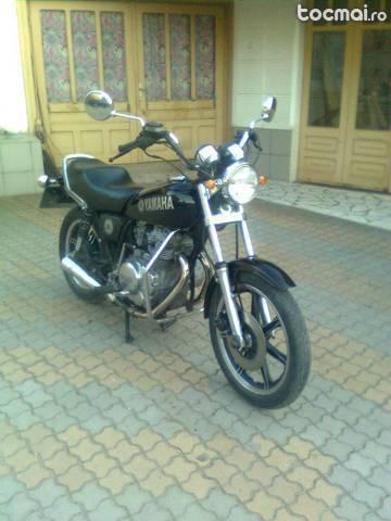 Yamaha XS400, Negru