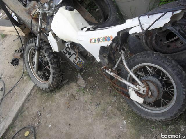 Mini cross an 2000