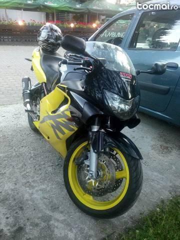 Honda cbr f4, 2000