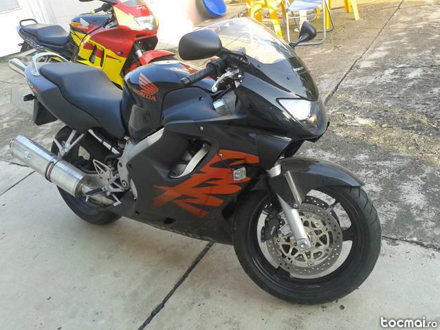 Honda F4, 2000