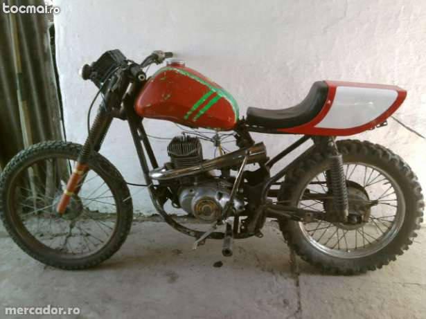 motocicleta cu motor de tula tmz