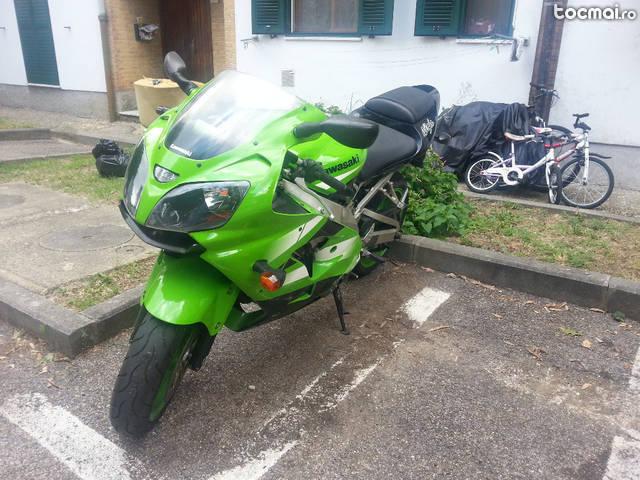 Kawasaki ninja zx9r, 2002