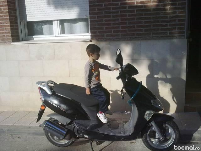 Scooter Kymco, 2008, motor Honda