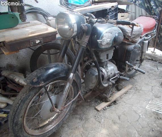 Motocicleta Simson 425 S