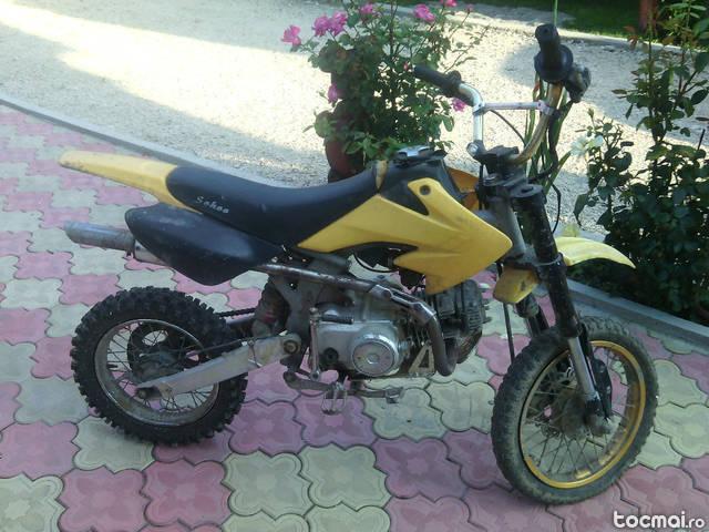 Motocicleta cross125