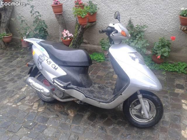 Suzuki 150 cmc, 1995