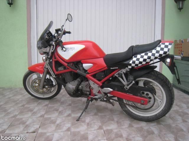 Suzuki bandit 400cc
