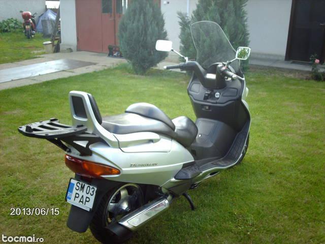 Suzuki Burgman 250