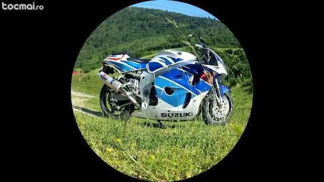 Suzuki gsxr 750 130 cp , inmatriculat , acte la zi