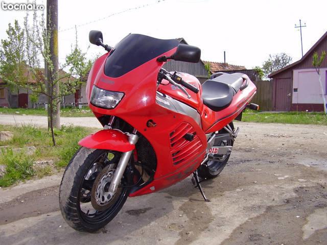 Suzuki RF600R, 1996