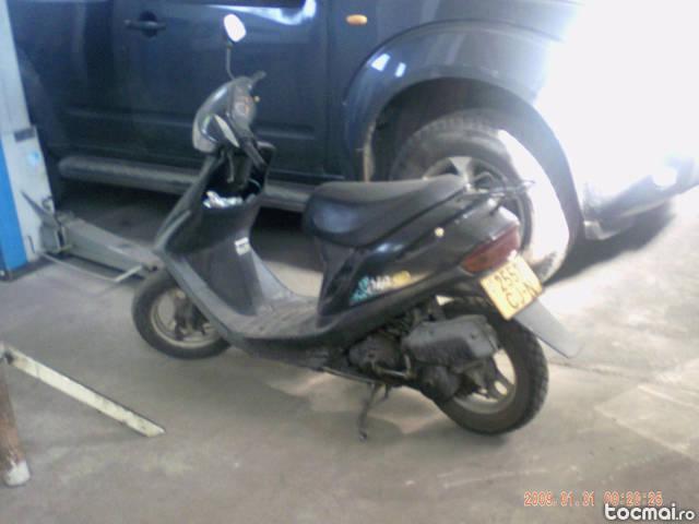 Moped Honda Dio 49cm inmatriculat primarie